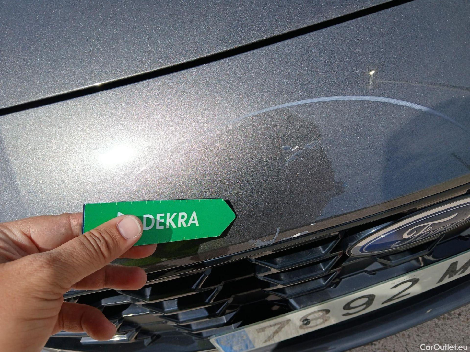  Ford  Focus FORD  / 2018 / 5P / berlina con portón 1.0 Ecoboost MHEV 92kW ST-Line Style SIP (AC) #2