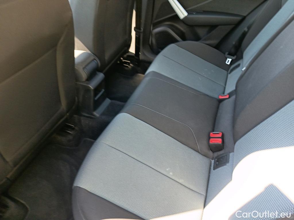  Audi  Q2 AUDI  / 2016 / 5P / todoterreno Design 30 TFSI 85kW (116CV) #4