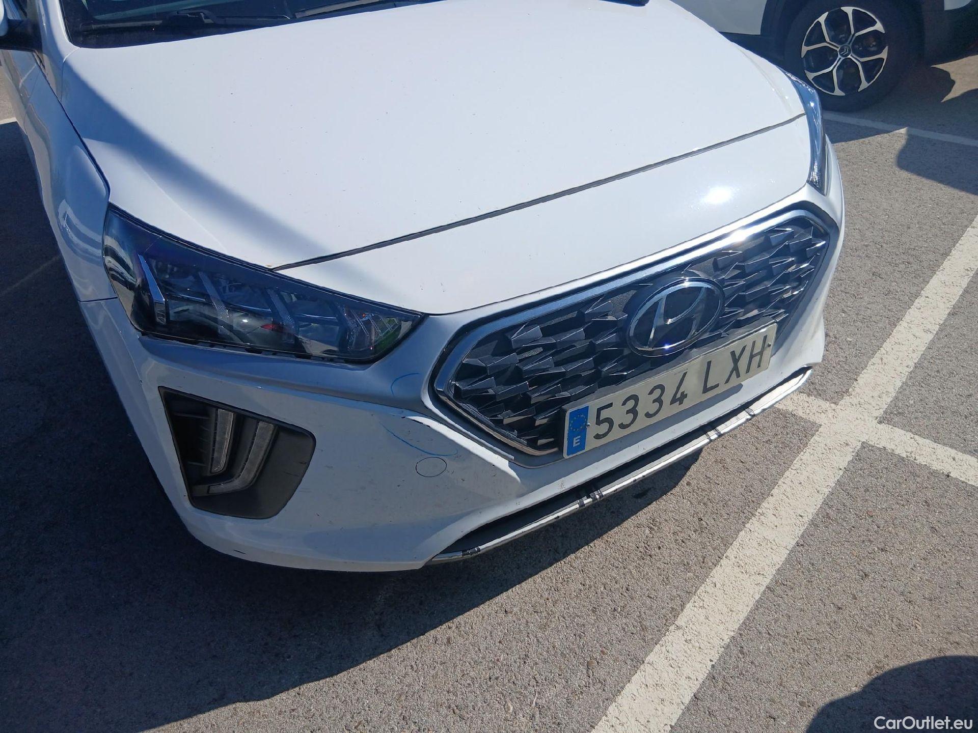  Hyundai   Ioniq HYUNDAI / 2019 / 5P / berlina con portón 1.6 GDI HEV Tecno DCT #7