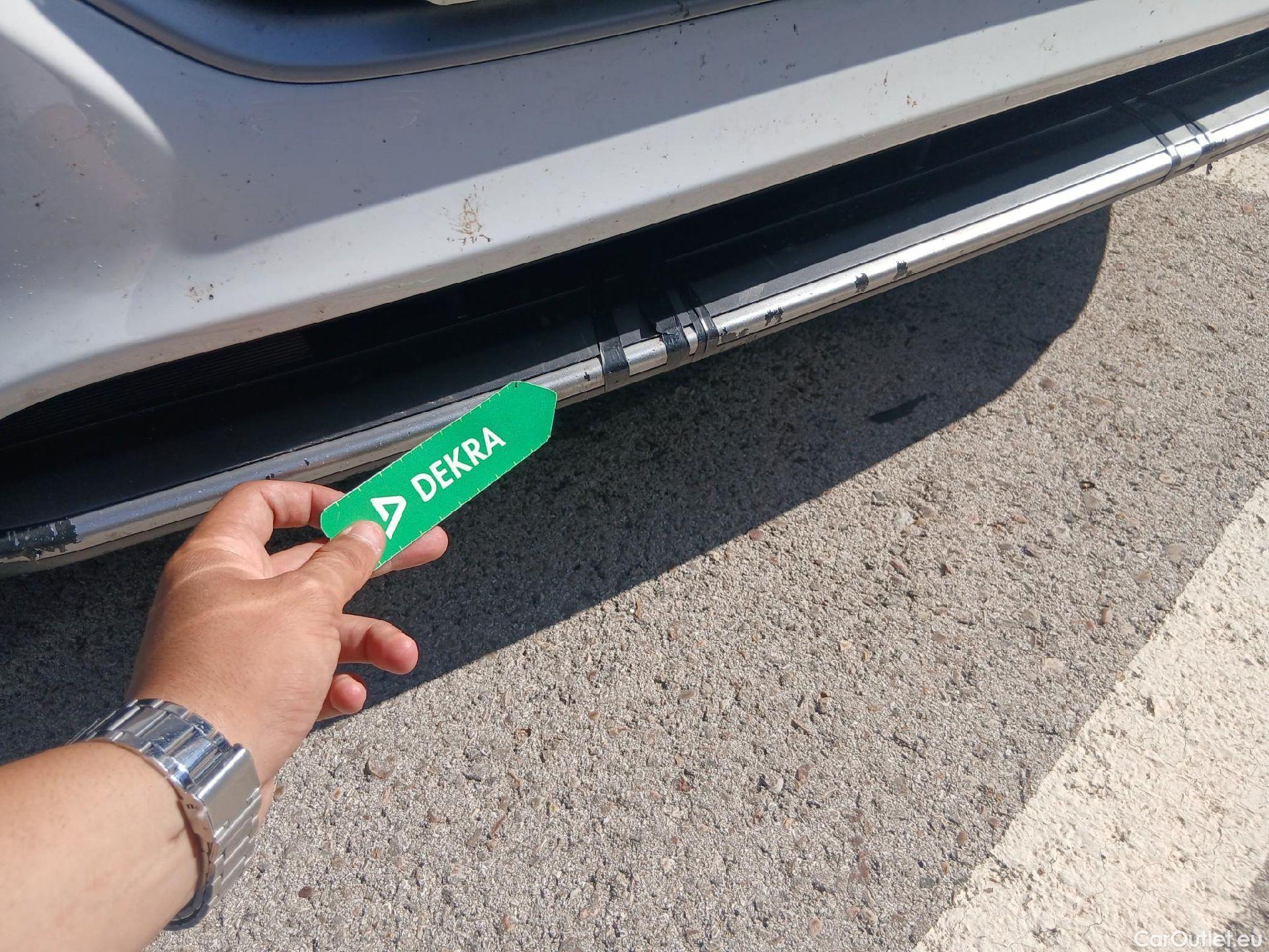  Hyundai   Ioniq HYUNDAI / 2019 / 5P / berlina con portón 1.6 GDI HEV Tecno DCT #9