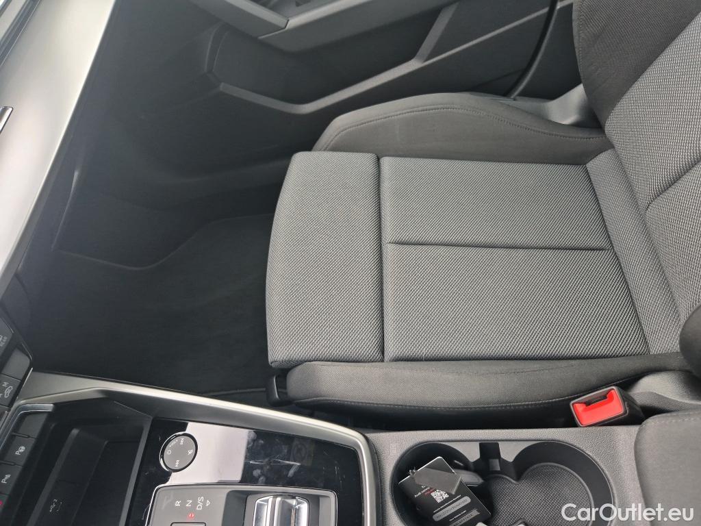  Audi  A3 AUDI  / 2020 / 5P / berlina con portón Sportback S line 40 TFSI e 150kW S tron #22