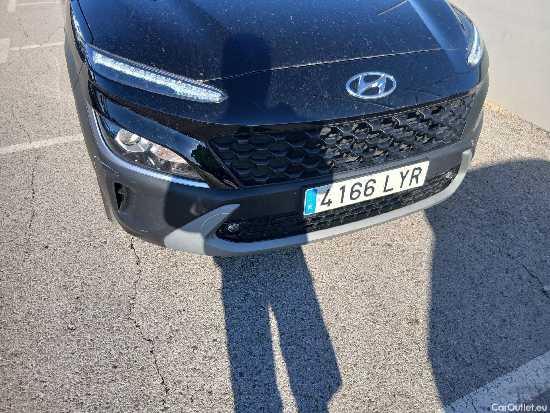  Hyundai  Konna HYUNDAI Kona / 2020 / 5P / todoterreno 1.6 GDI HEV Maxx DCT #3