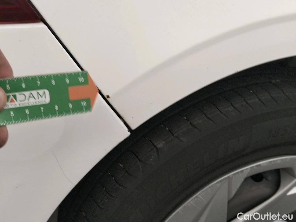  Hyundai  i20 HYUNDAI  / 2020 / 5P / berlina con portón 1.0 TGDI 74kW (100CV) 48V Essence #21