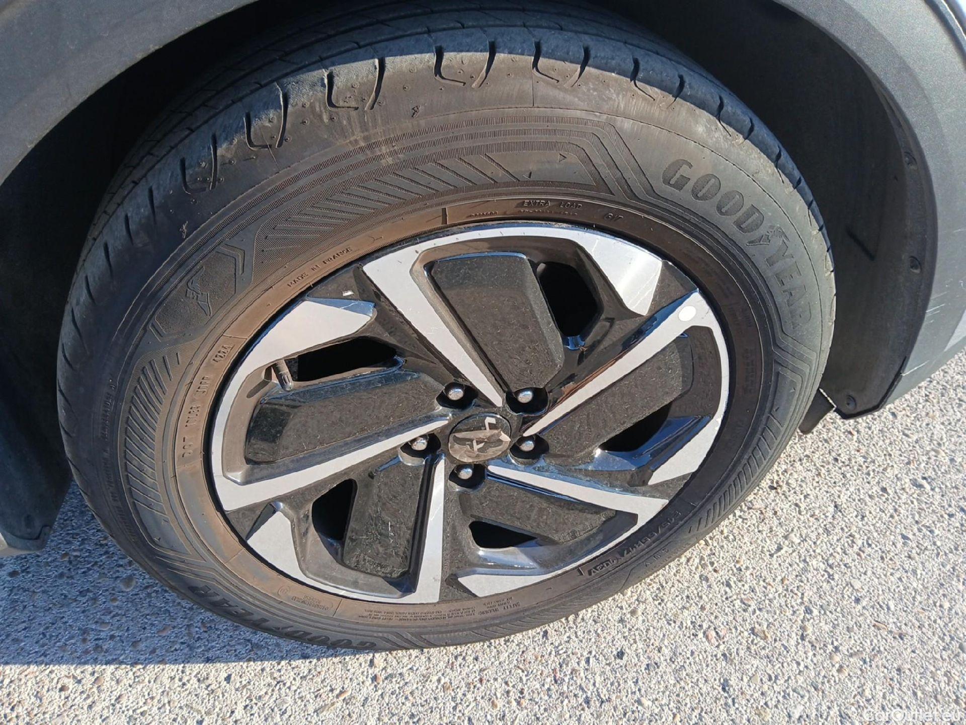  KIA  Sportage KIA  / 2022 / 5P / todoterreno 1.6 T-GDi MHEV 110kW (150CV) Drive 4x2 #45