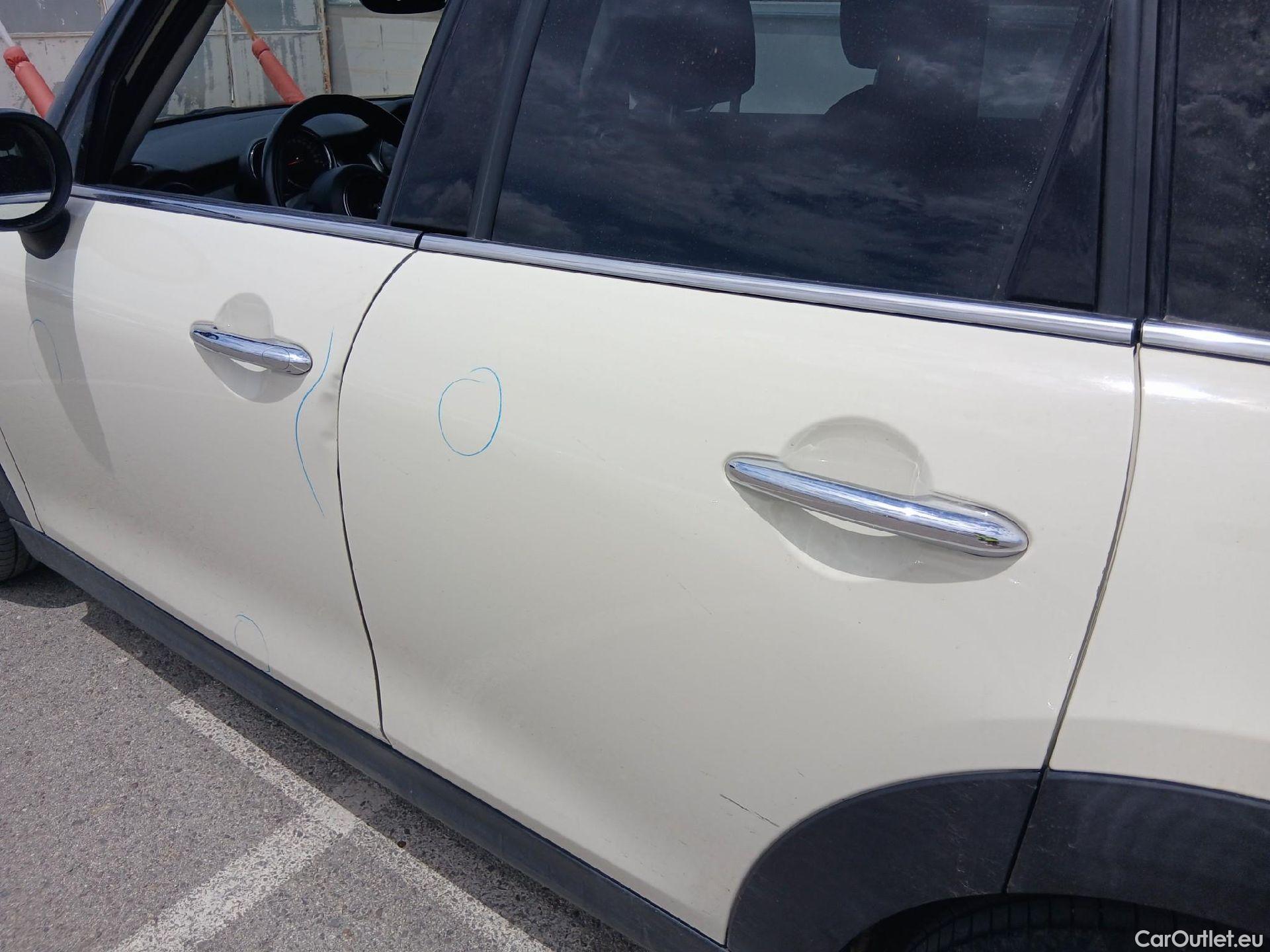  Mini  Cooper MINI MINI / 2014 / 5P / berlina con portón ONE 5 PUERTAS (CX) #18