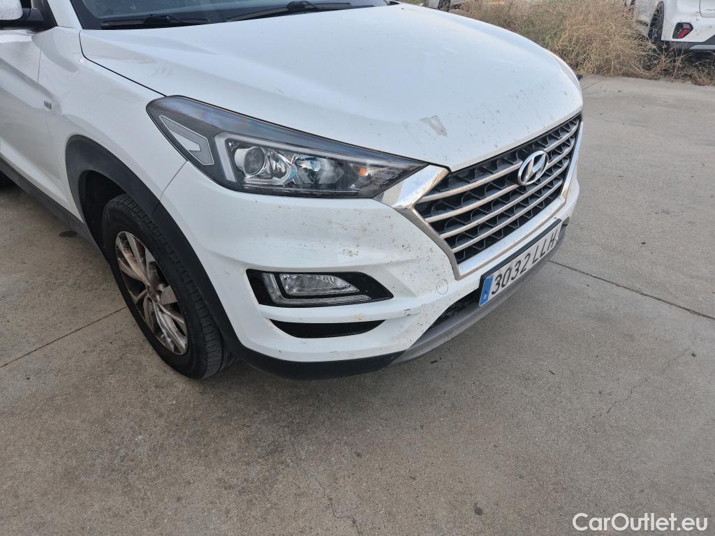  Hyundai  Tucson HYUNDAI  / 2018 / 5P / todoterreno 1.6 CRDI 85kW (116CV) 48V SLE 4X2(SP)(SL) #17