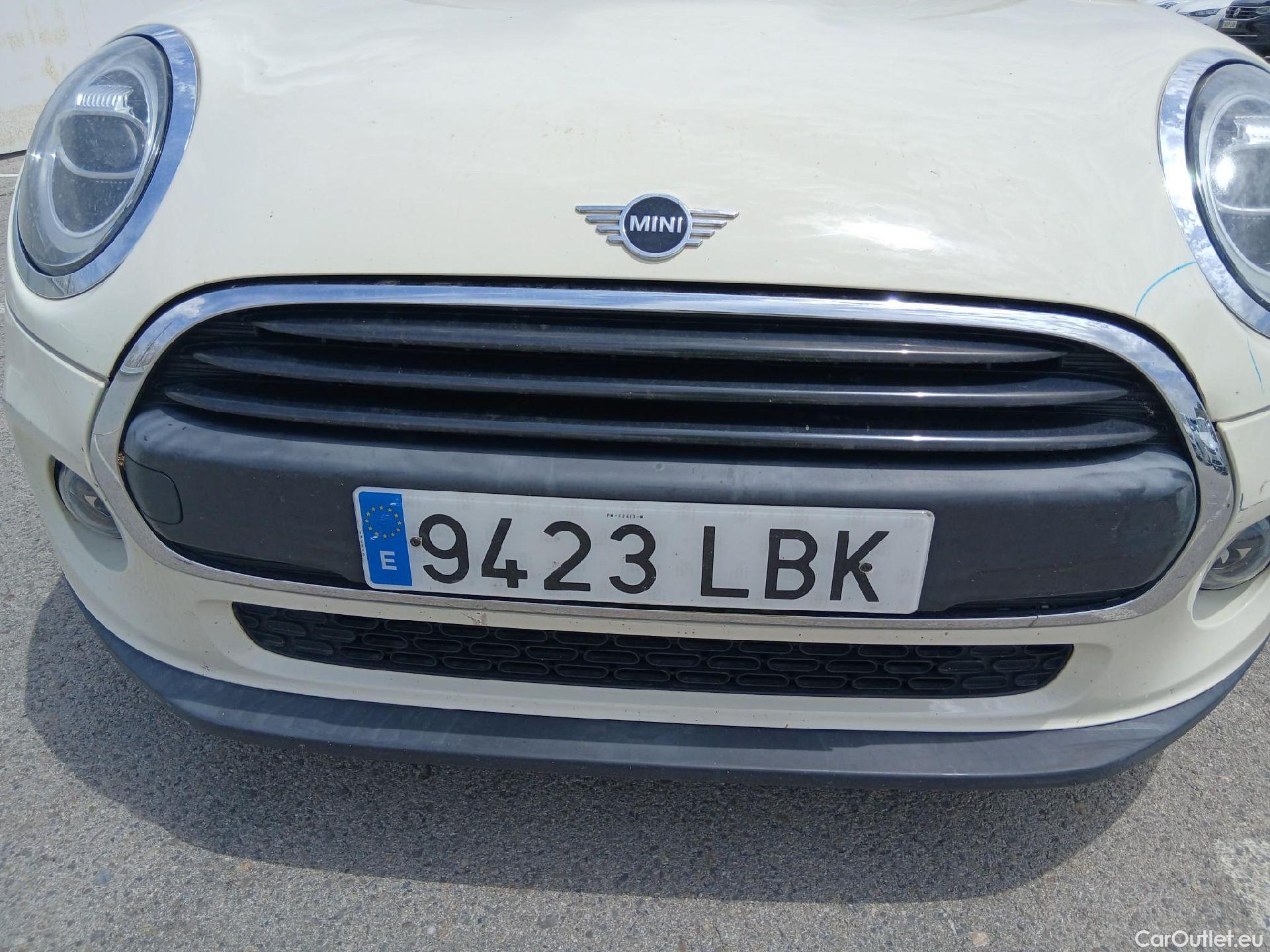  Mini  Cooper MINI MINI / 2014 / 5P / berlina con portón ONE 5 PUERTAS (CX) #10