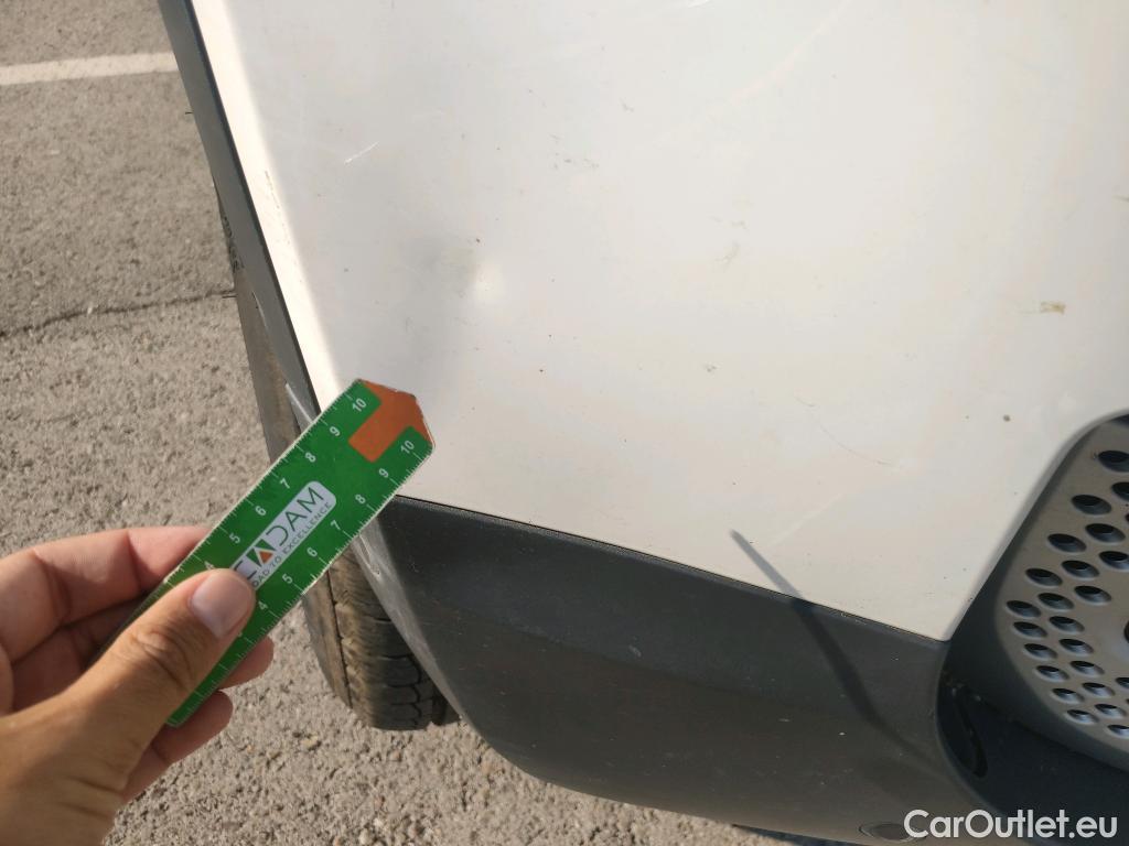  Land Rover  Defender LAND ROVER  / 2019 / 5P / todoterreno 2.0 D240 SD4 110 Auto 4WD #6