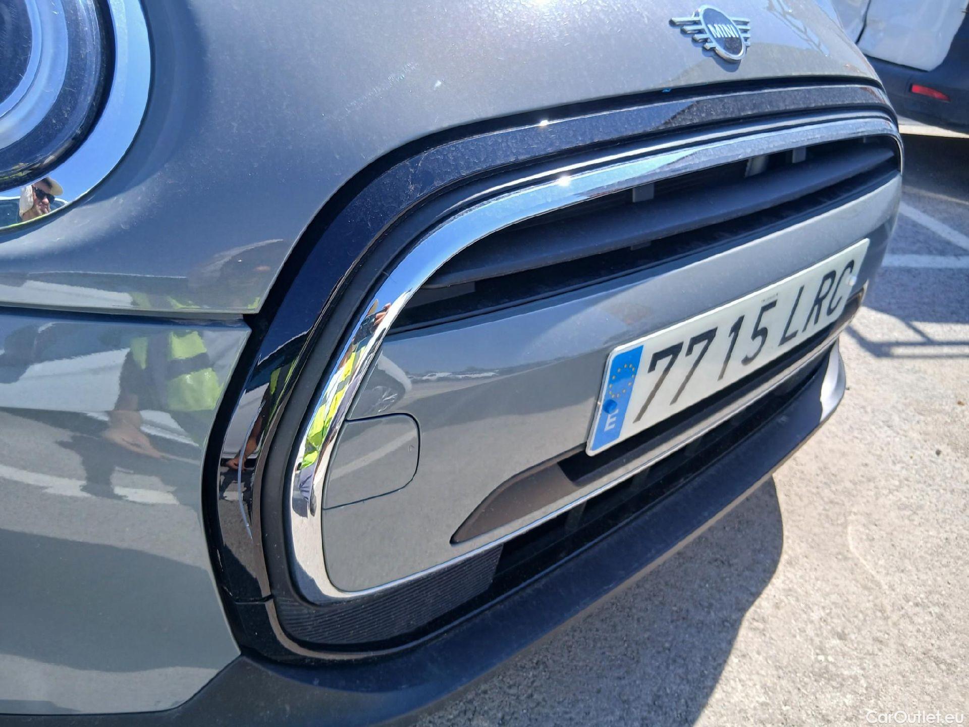  Mini  Mini   / 2021 / 3P / berlina con portón ONE #8