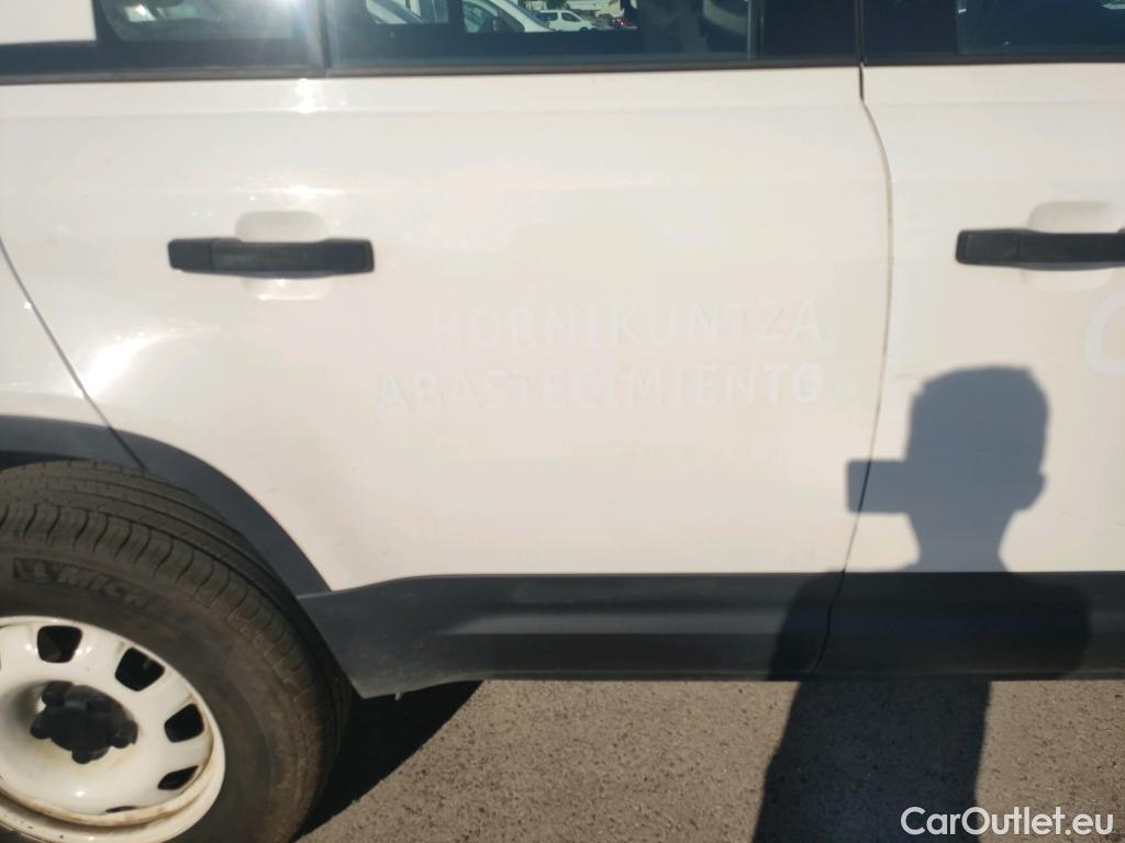  Land Rover  Defender LAND ROVER  / 2019 / 5P / todoterreno 2.0 D240 SD4 110 Auto 4WD #13