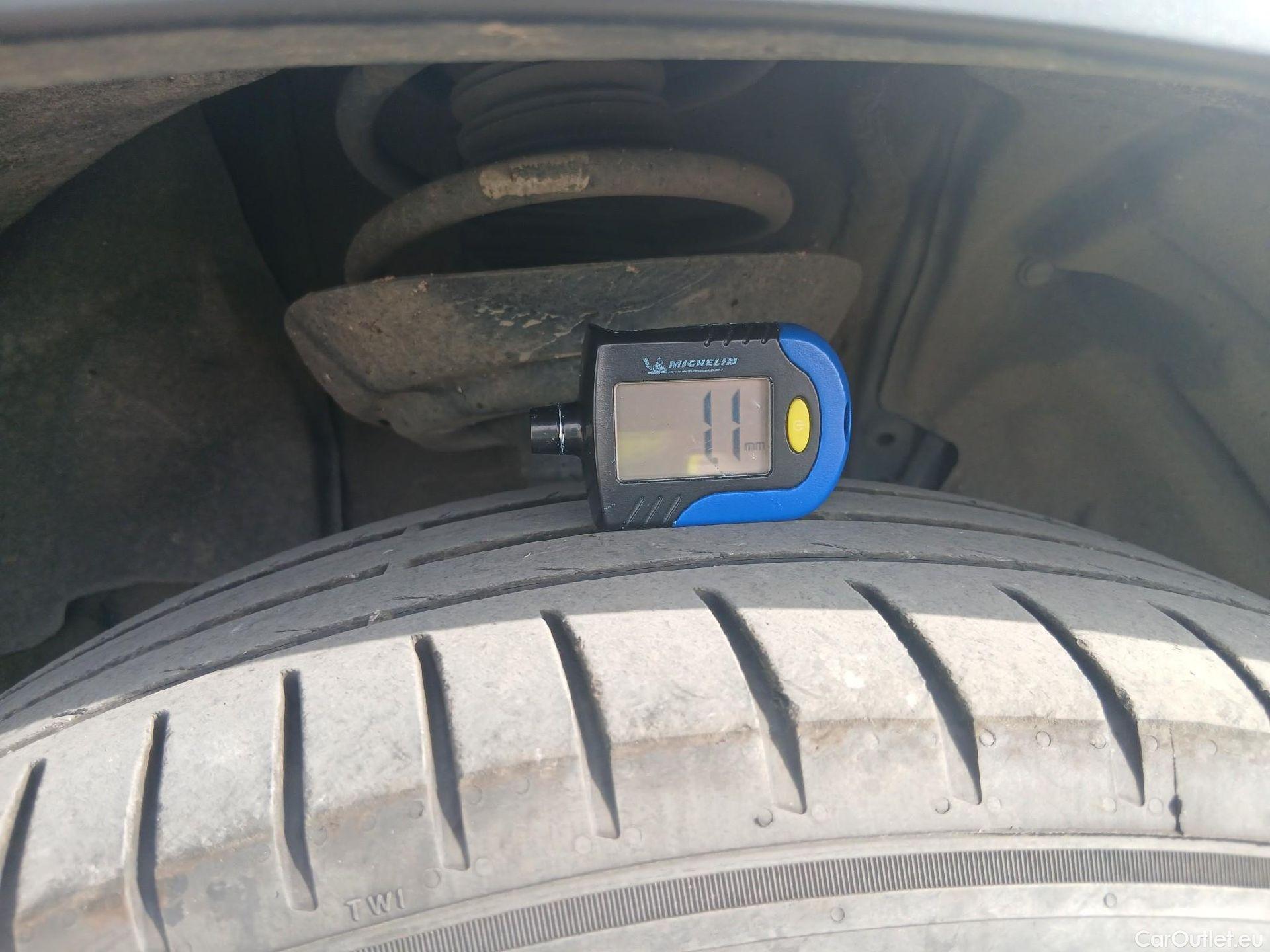 Lexus  NX LEXUS  / 2021 / 5P / todoterreno 350h Business 2WD #4