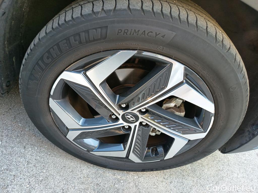  Hyundai  Tucson HYUNDAI  / 2020 / 5P / todoterreno 1.6 TGDI PHEV 195kW Tecno Sky Auto 4x4 #3