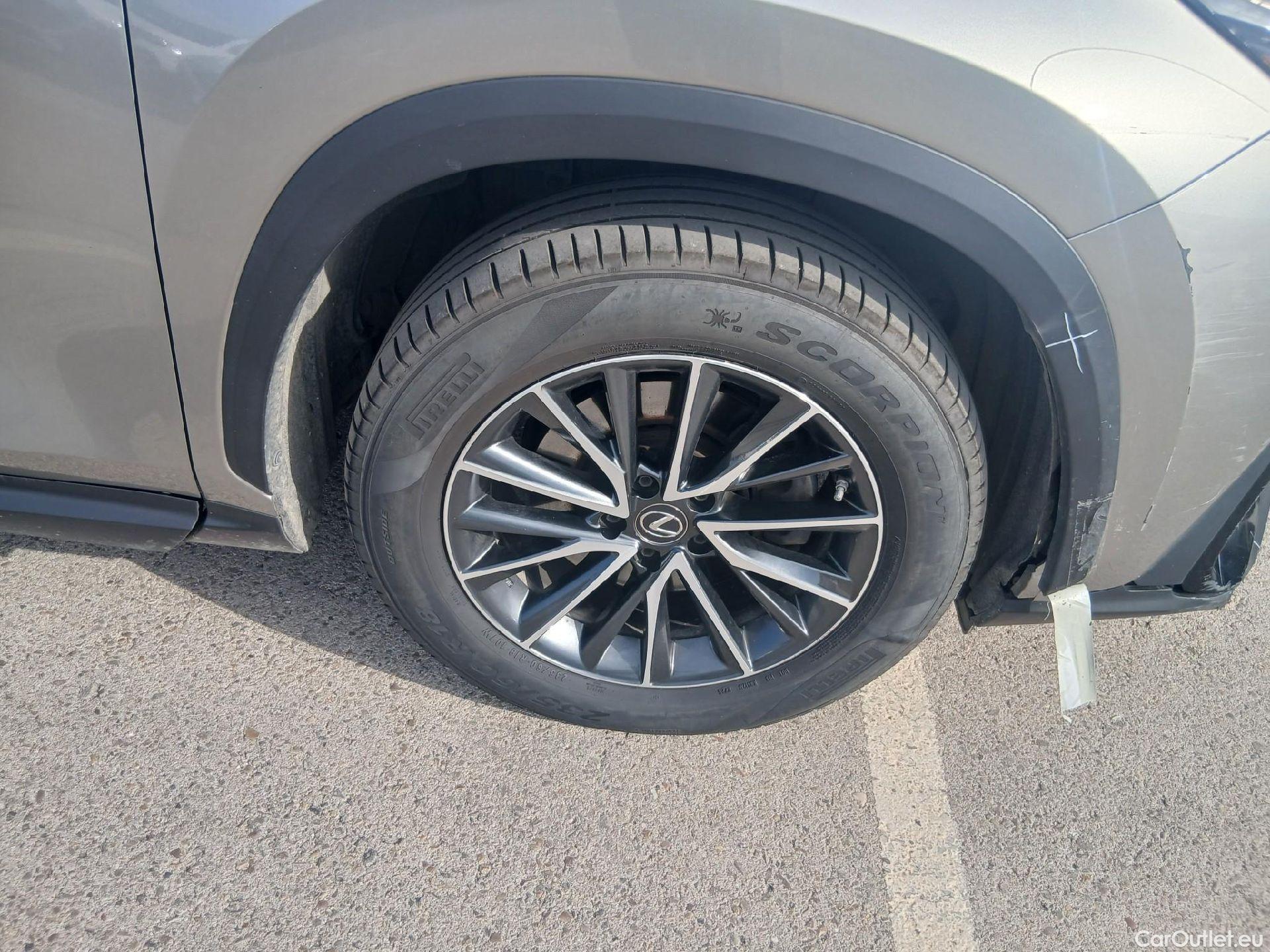  Lexus  NX LEXUS  / 2021 / 5P / todoterreno 350h Business 2WD #3