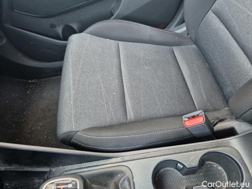  Hyundai  Tucson HYUNDAI  / 2018 / 5P / todoterreno 1.6 CRDI 85kW (116CV) 48V SLE 4X2(SP)(SL) #2