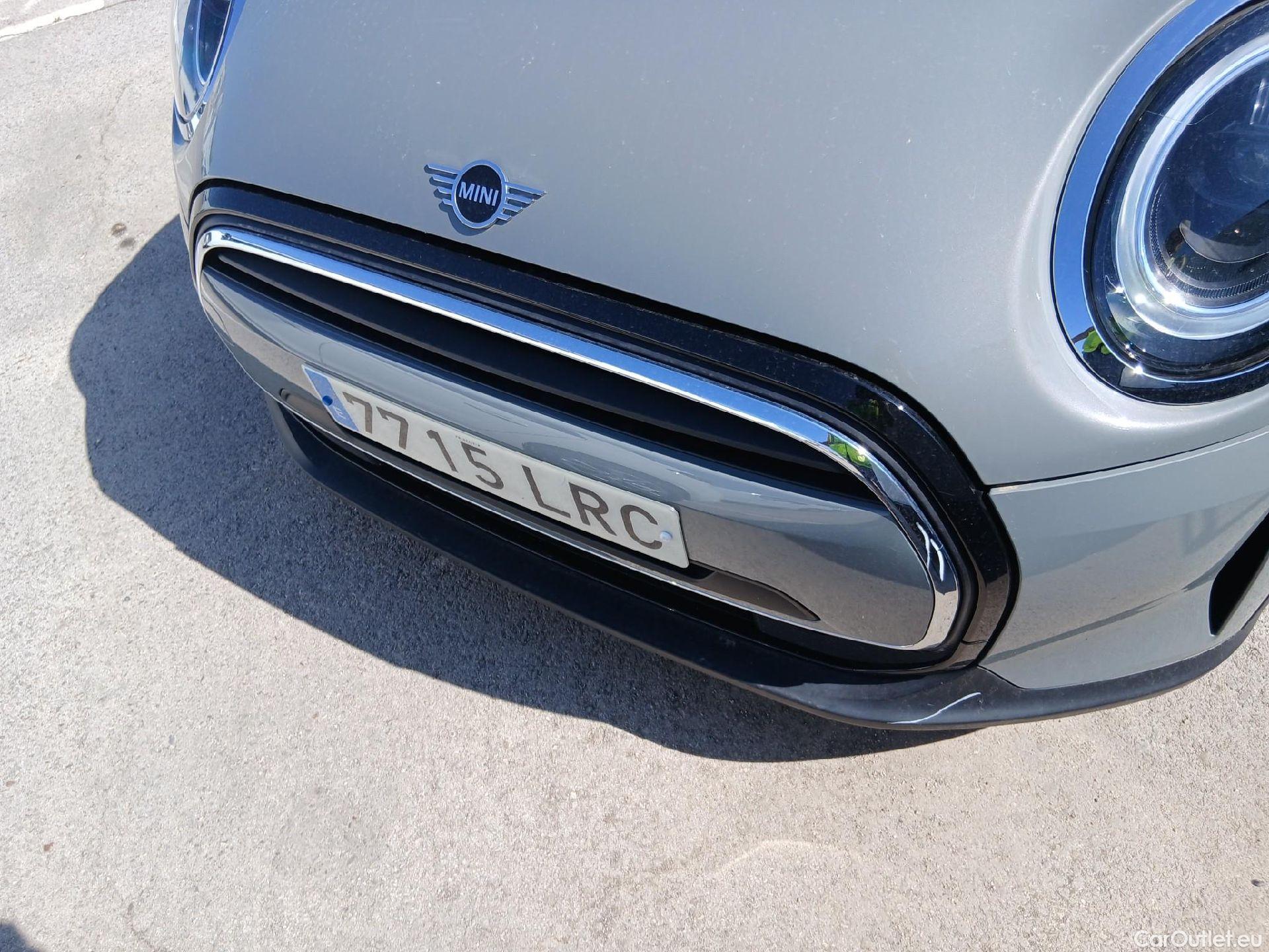  Mini  Mini   / 2021 / 3P / berlina con portón ONE #9