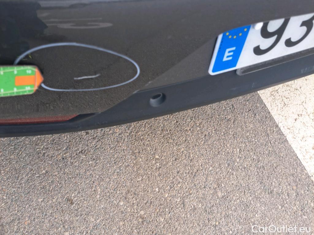 Peugeot  508 PEUGEOT  / 2018 / 5P / berlina con portón  5P Business Line BlueHDi 130 EAT8 (AC) #36