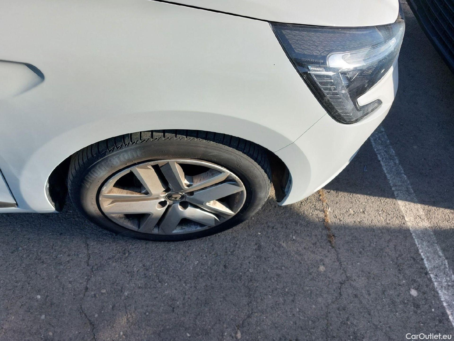  Renault  Clio RENAULT  / 2019 / 5P / berlina con portón Intens TCe 67 kW (91CV) (AC) #13