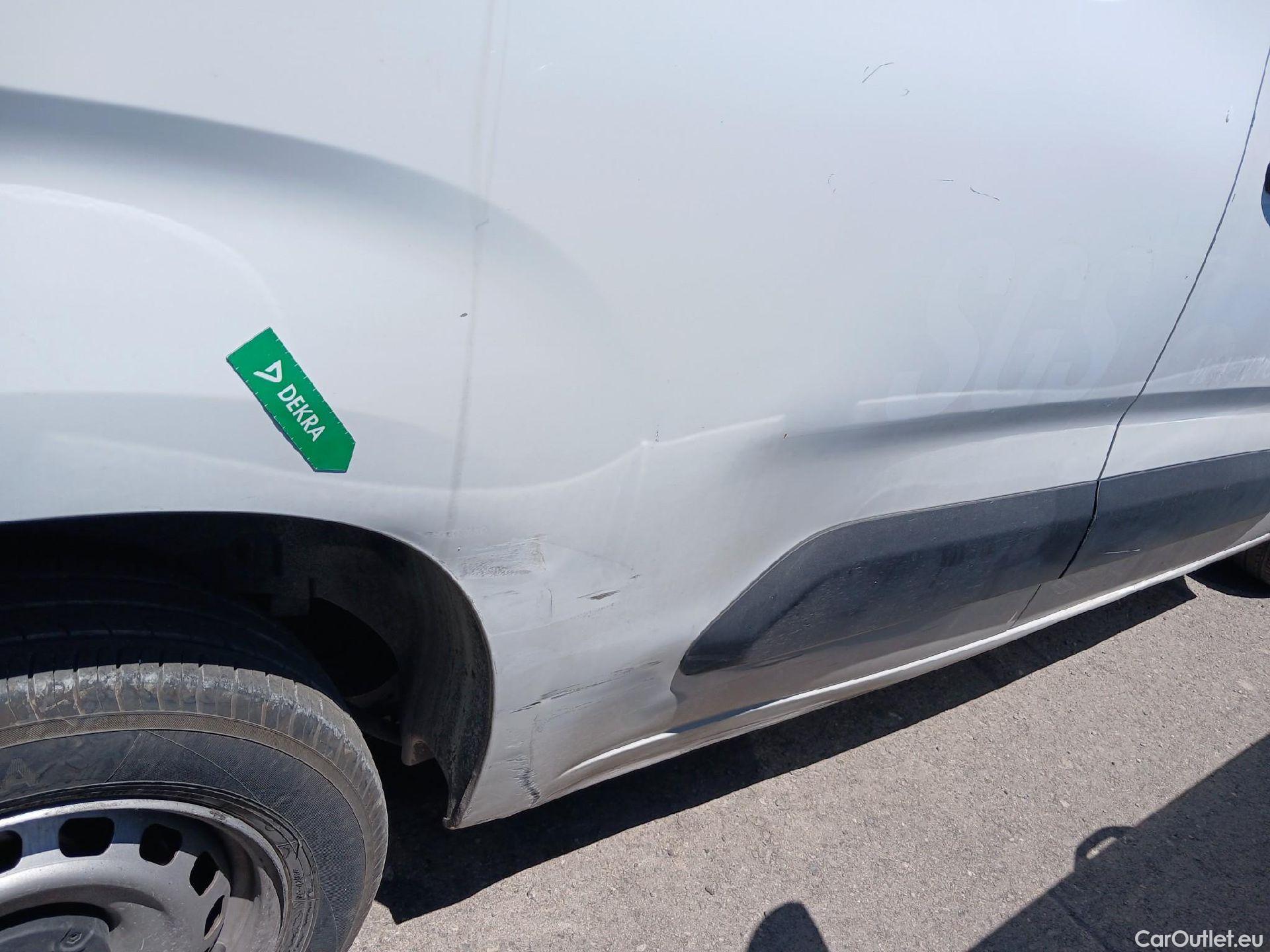  Citroen  Berlingo CITROEN  / 2018 / 3P / furgón derivado de turismo Talla M BlueHDi 100 CONTROL #28