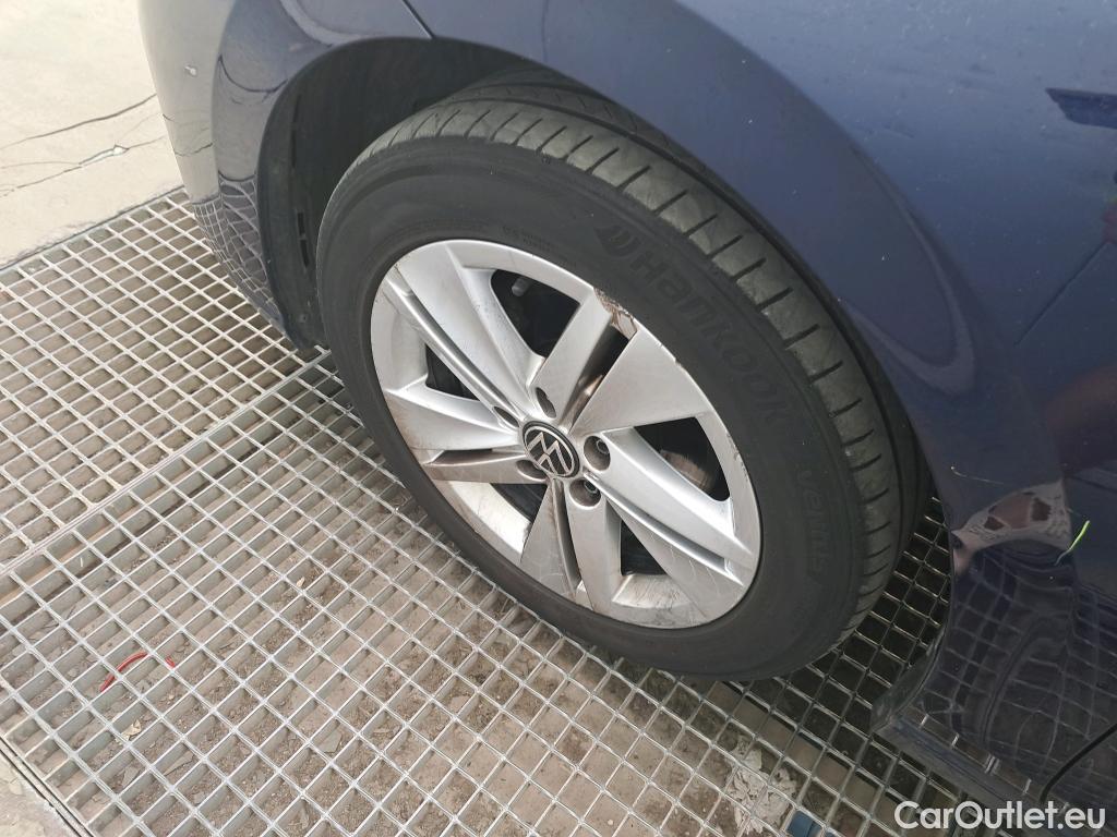  Volkswagen  Golf  VOLKSWAGEN / 2020 / 5P / berlina con portón 2.0 TDI 85kW (115CV) #38