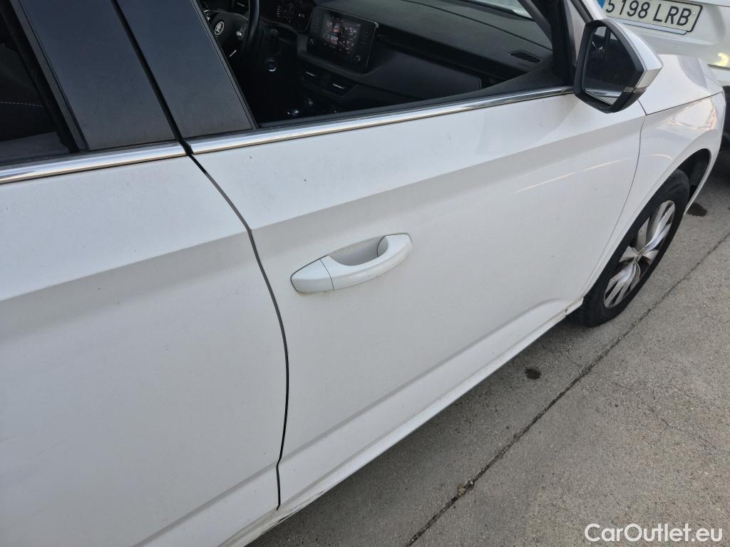 Skoda  KAMIQ SKODA  1.0 TSI 81kW (110CV) DSG Ambition (CX) #42