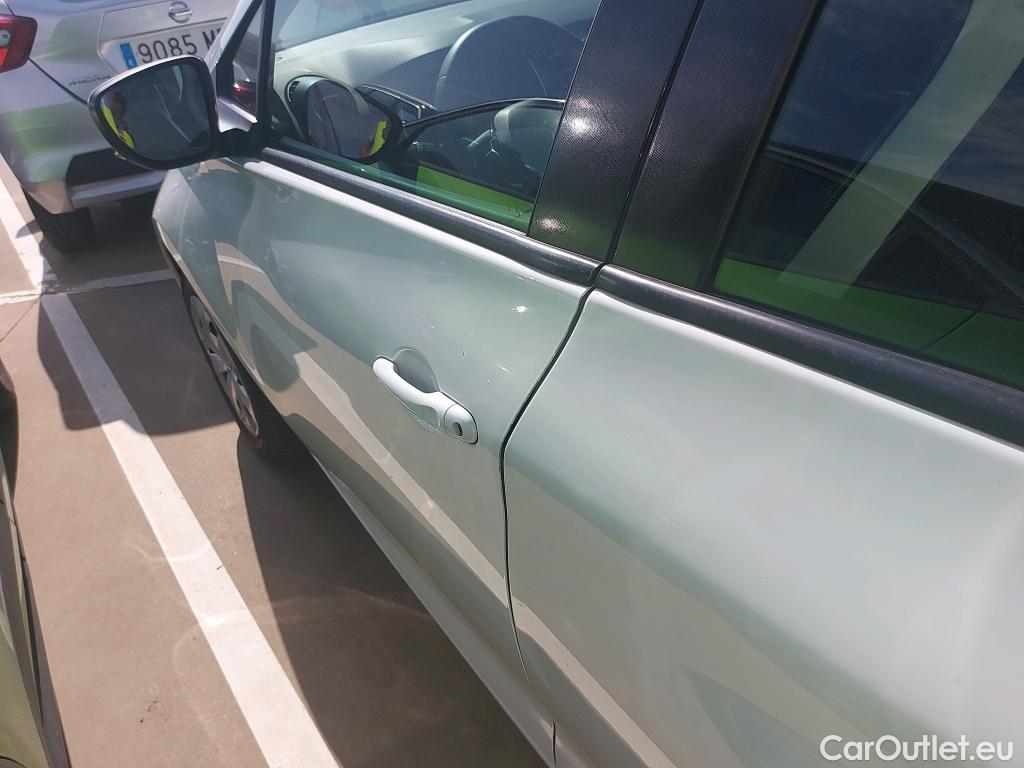 Renault  Zoe RENAULT  / 2019 / 5P / berlina con portón Life 80 kW R110 Bateria 40kWh #1