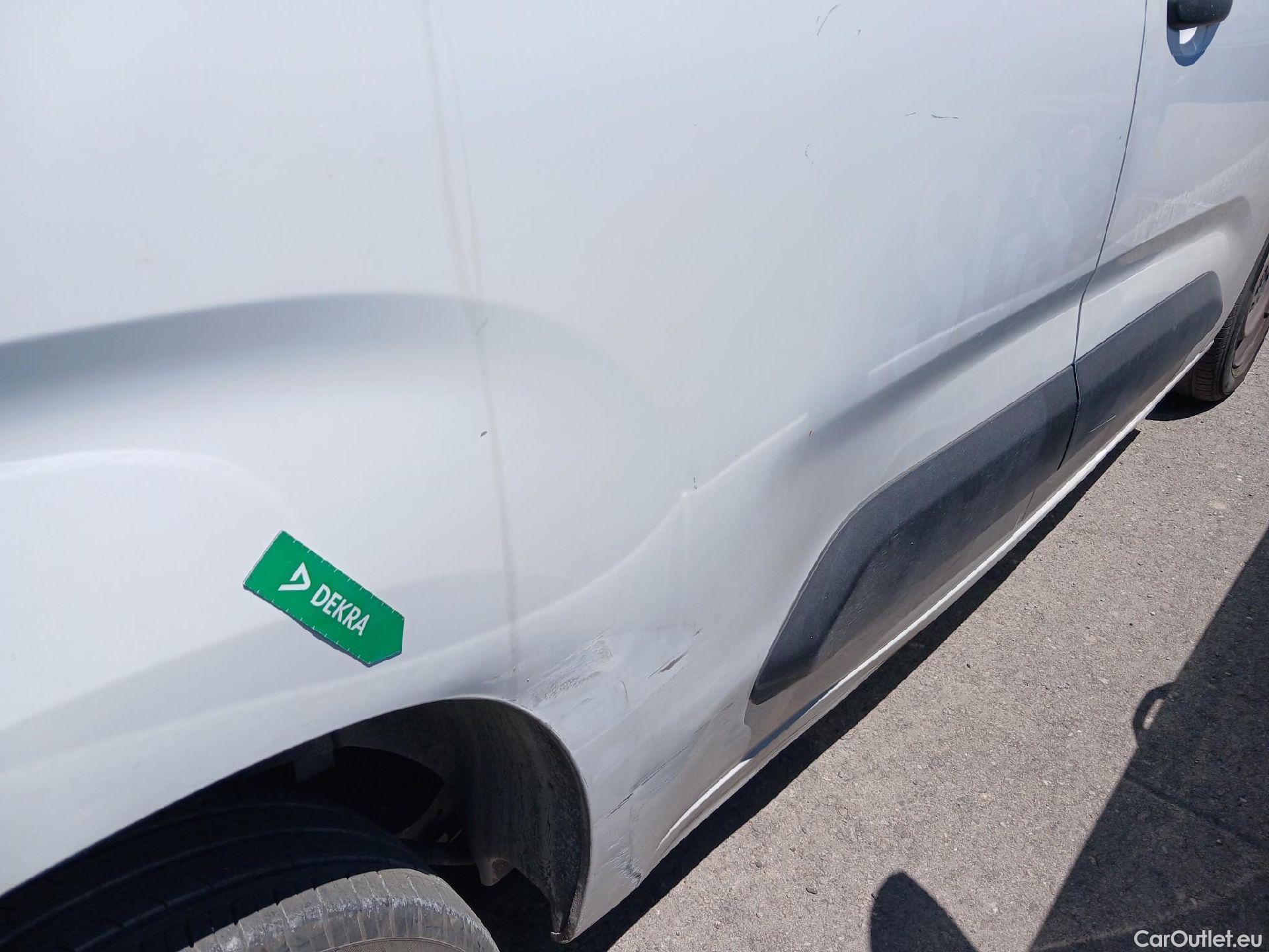  Citroen  Berlingo CITROEN  / 2018 / 3P / furgón derivado de turismo Talla M BlueHDi 100 CONTROL #29