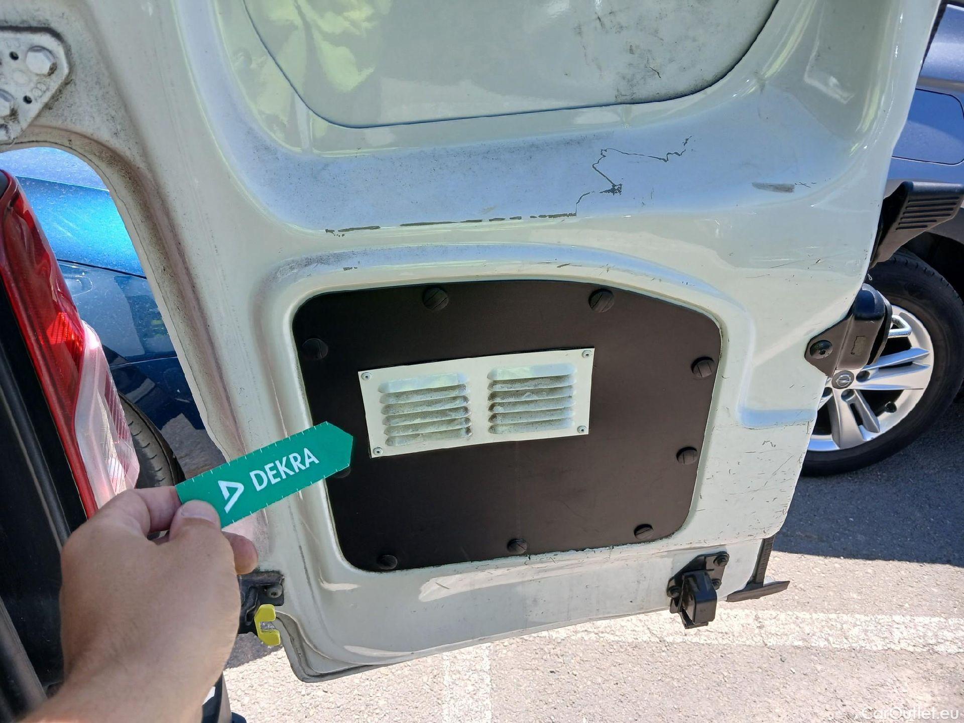  Citroen  Berlingo CITROEN  / 2018 / 3P / furgón derivado de turismo Talla M BlueHDi 100 CONTROL #21