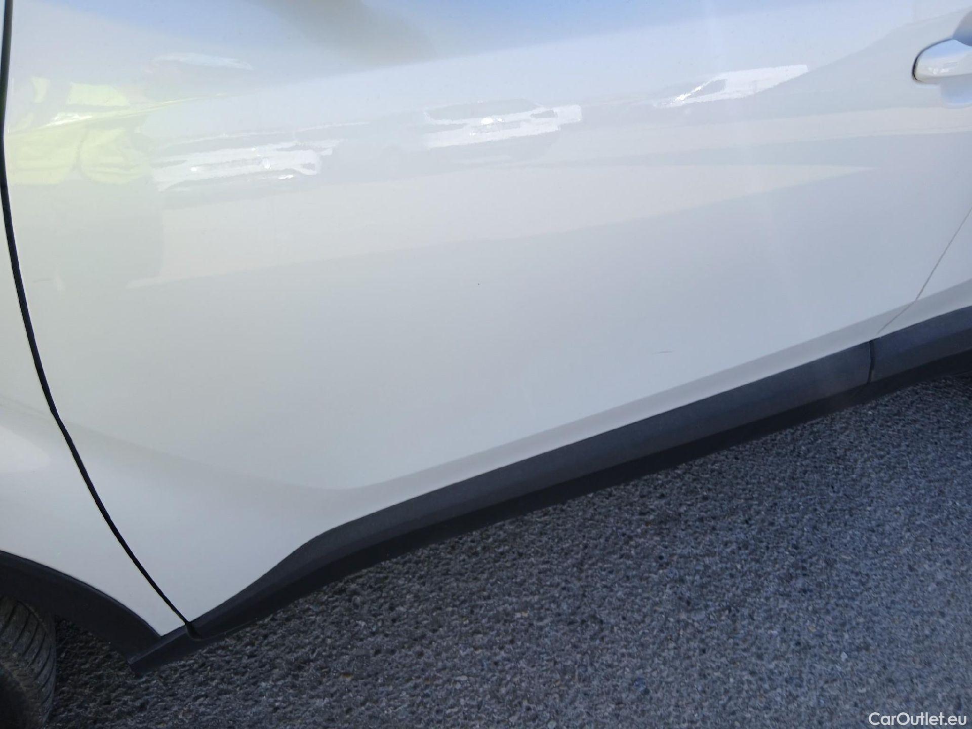  Toyota  C-HR TOYOTA  / 2019 / 5P / todoterreno 1.8 125H Active #7