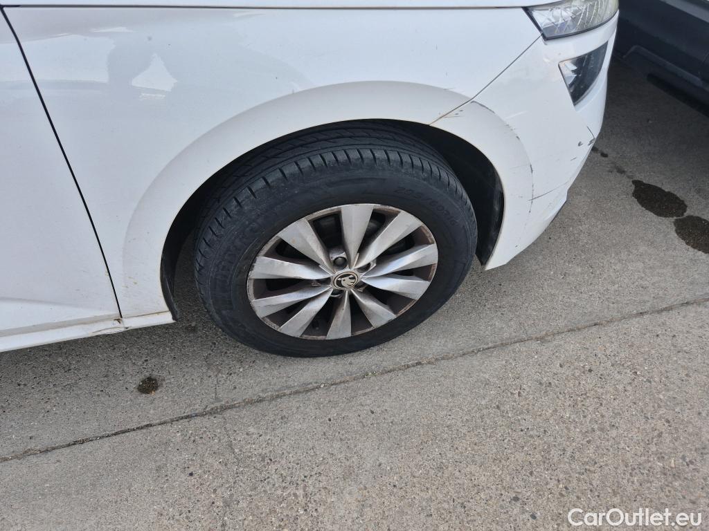  Skoda  KAMIQ SKODA  1.0 TSI 81kW (110CV) DSG Ambition (CX) #29