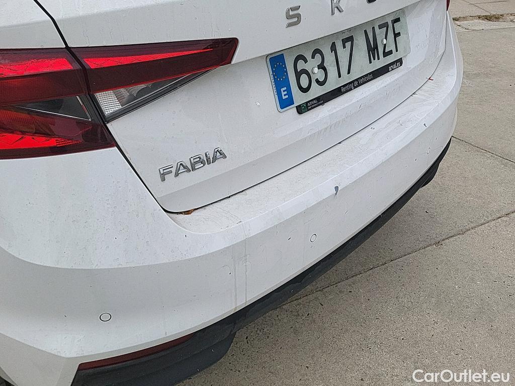 Skoda  Fabia  Essence 1.0 TSI 95CV MT5 6E #9