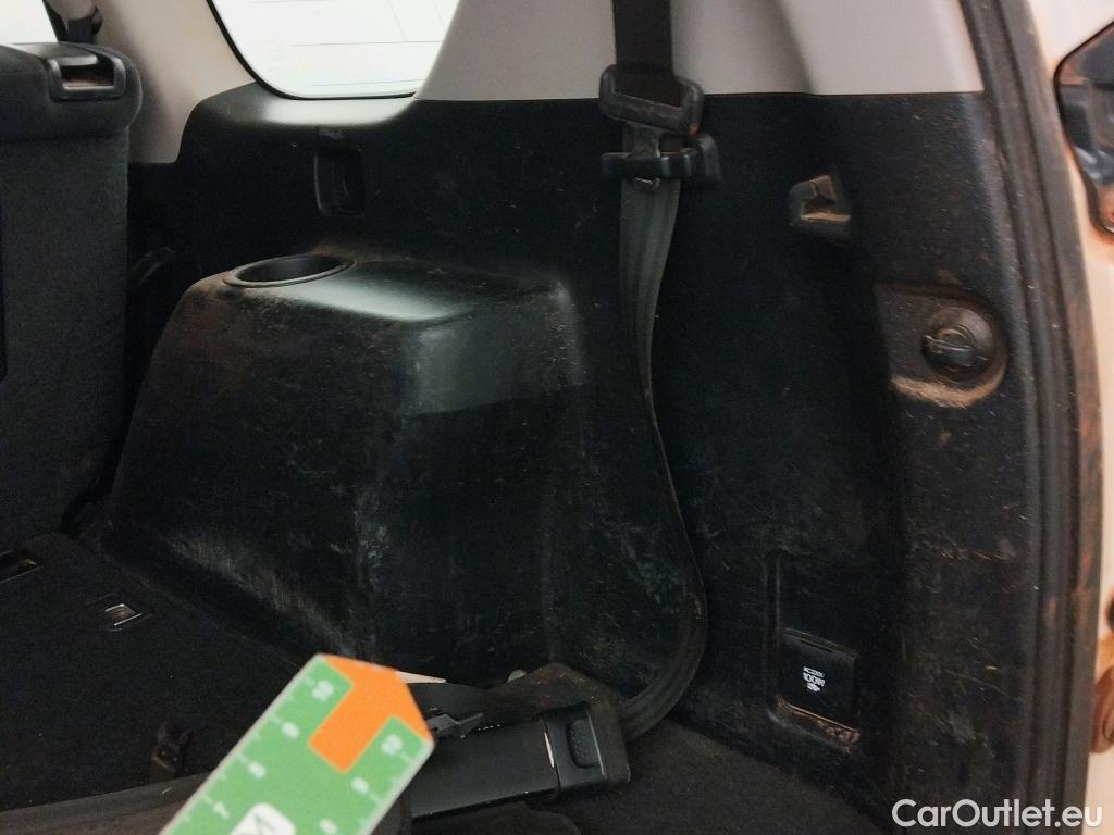  Toyota  Land Cruiser TOYOTA  / 2017 / 5P / todoterreno 2.8 D-4D VX AUTO #28