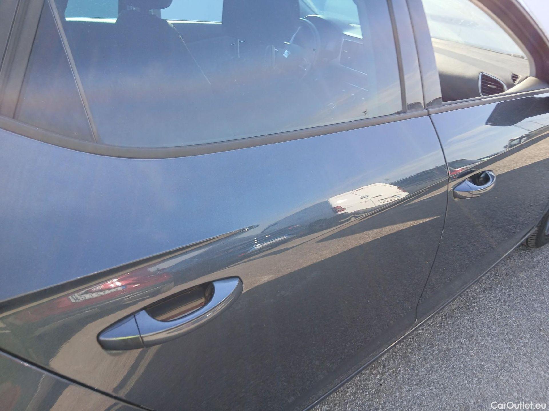  Seat  Leon SEAT León / 2016 / 5P / berlina con portón 1.6 TDI 85kW S&S Style Visio Ed Nav #24