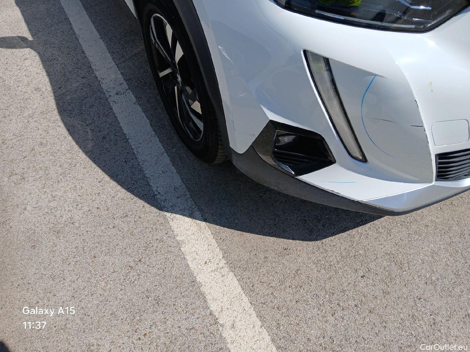  Peugeot  2008  Allure Pack 1.5 HDi 110CV MT6 E6d #11