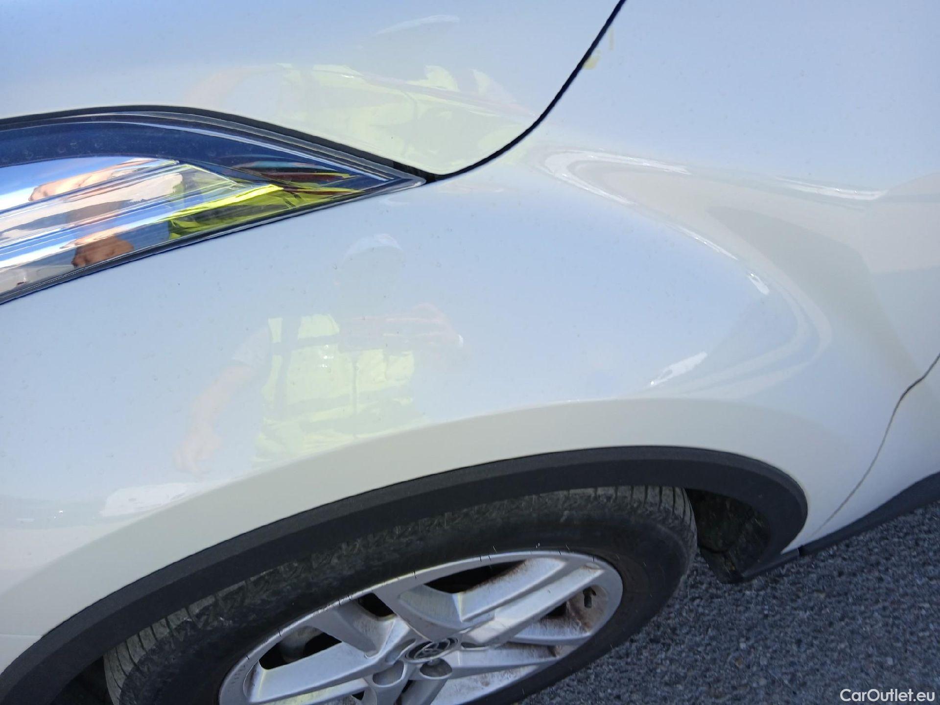  Toyota  C-HR TOYOTA  / 2019 / 5P / todoterreno 1.8 125H Active #6