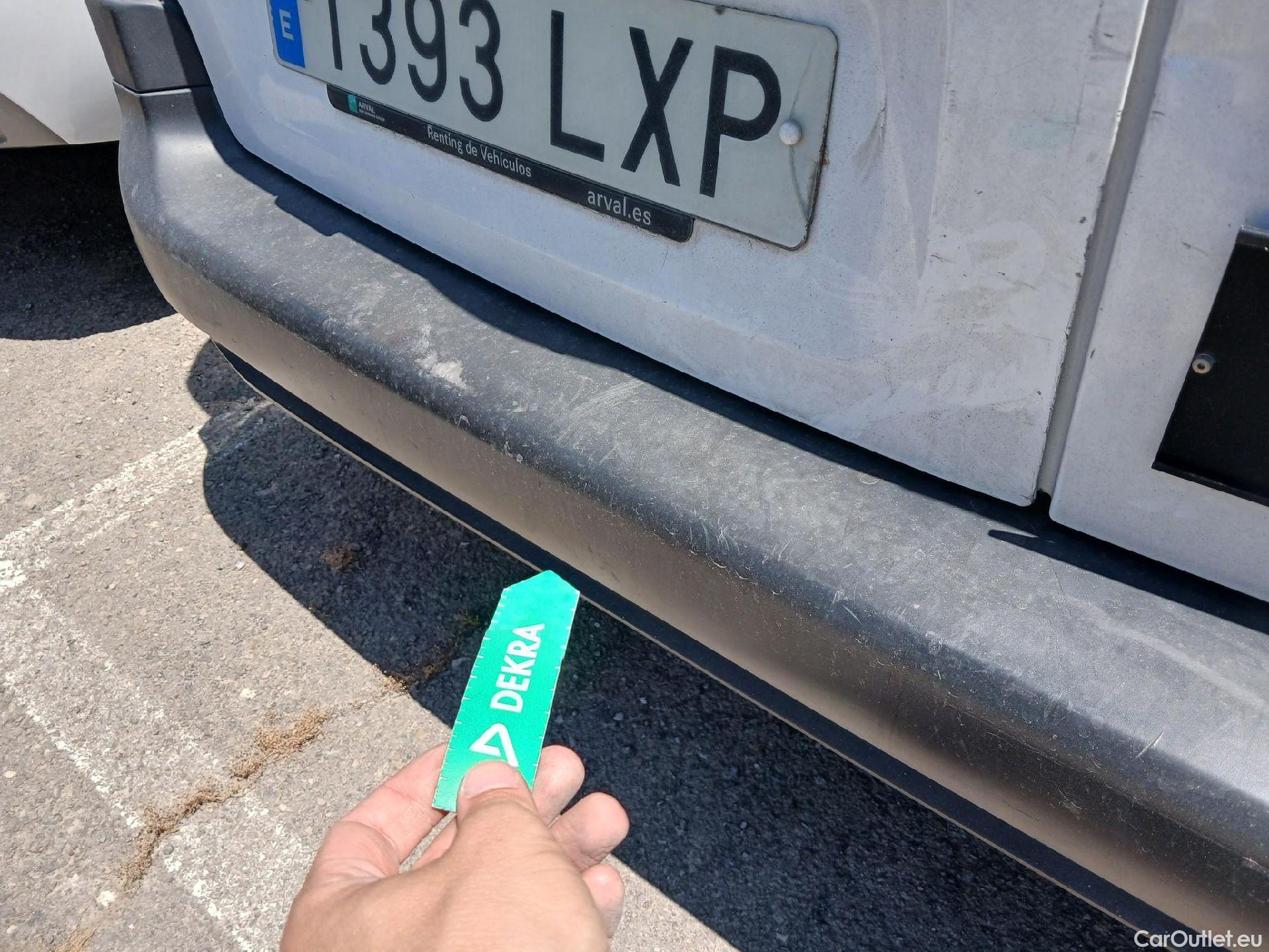  Citroen  Berlingo CITROEN  / 2018 / 3P / furgón derivado de turismo Talla M BlueHDi 100 CONTROL #24