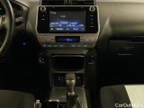  Toyota  Land Cruiser TOYOTA  / 2017 / 5P / todoterreno 2.8 D-4D VX AUTO #13