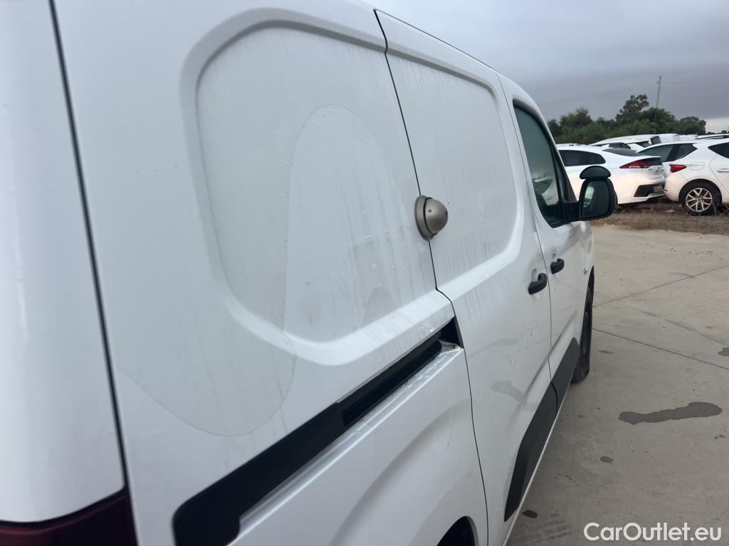  Citroen  Berlingo CITROEN  / 2018 / 4P / furgón derivado de turismo Talla M BlueHDi 100 CLUB #4