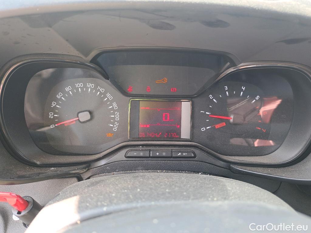  Citroen  Berlingo CITROEN  / 2018 / 5P / furgón derivado de turismo Doble Cab. Talla XL BlueHDi 100 CONTROL #41