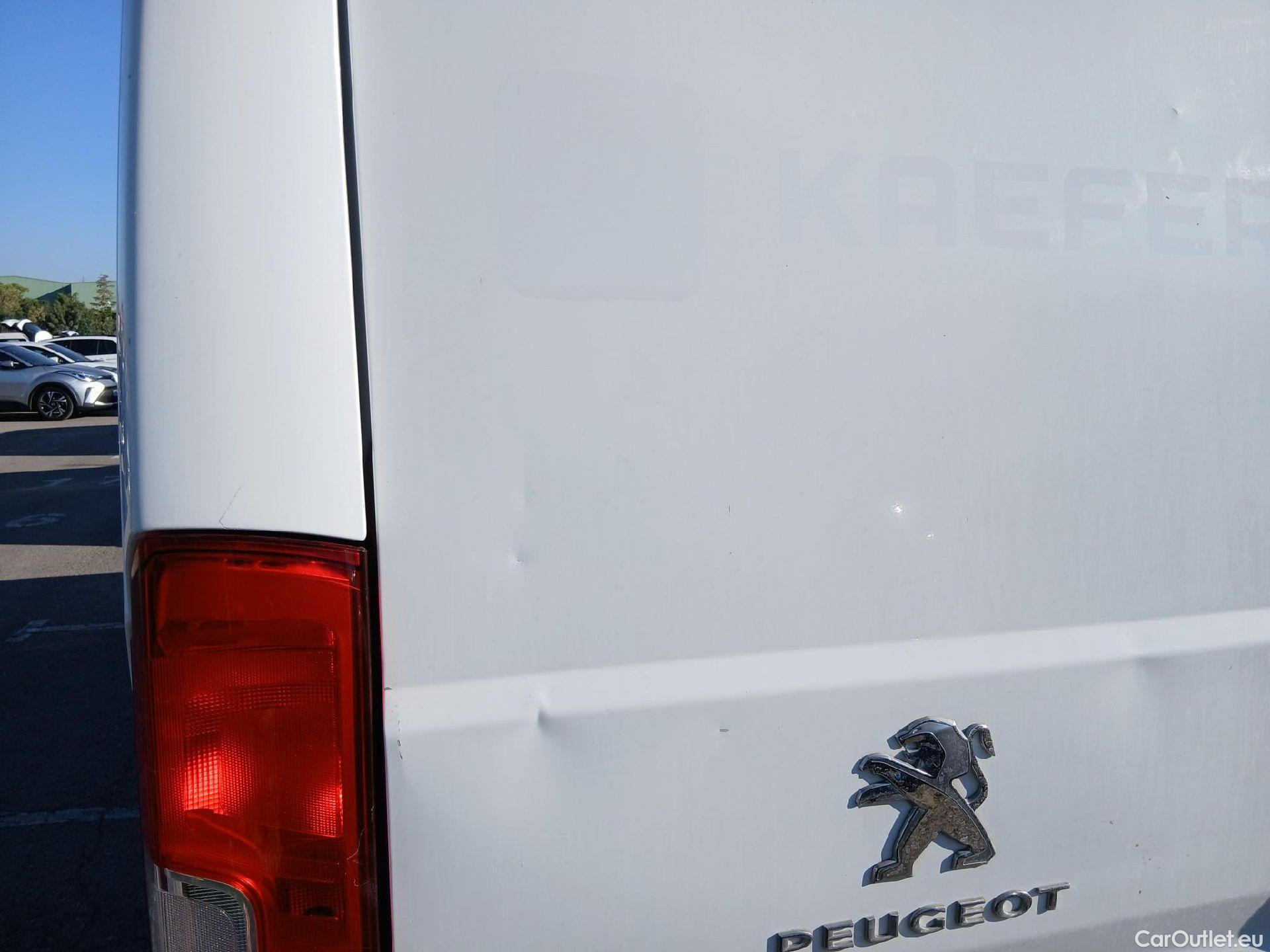  Peugeot  Boxer PEUGEOT  / 2014 / 4P / furgón 435 L3 H3 BHDI 103kW (140CV) S&S 6 V. M #14