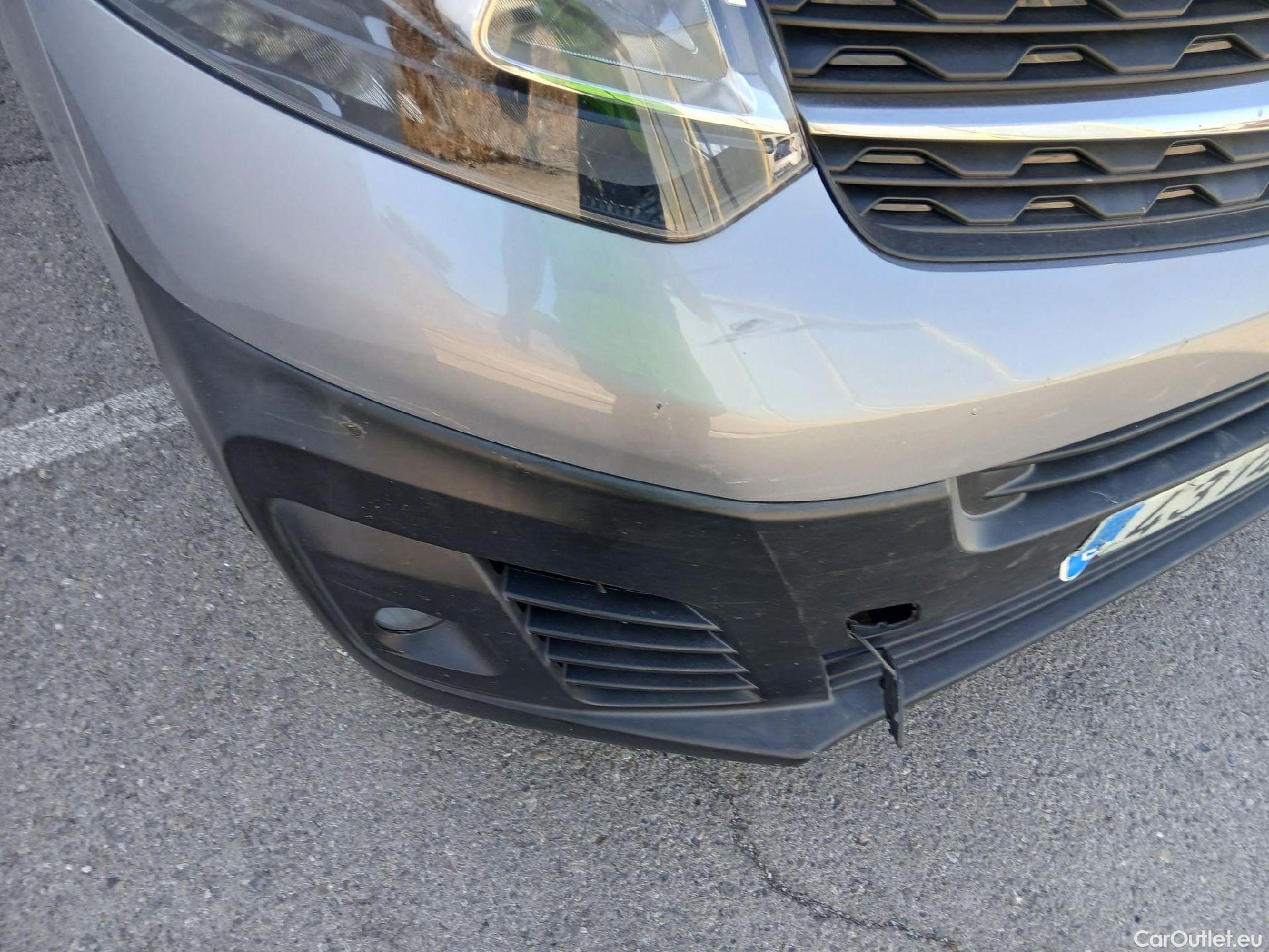  Opel  Vivaro OPEL  / 2019 / 4P / combi 1.5 Diésel 88kW (120CV) S Std Express #3