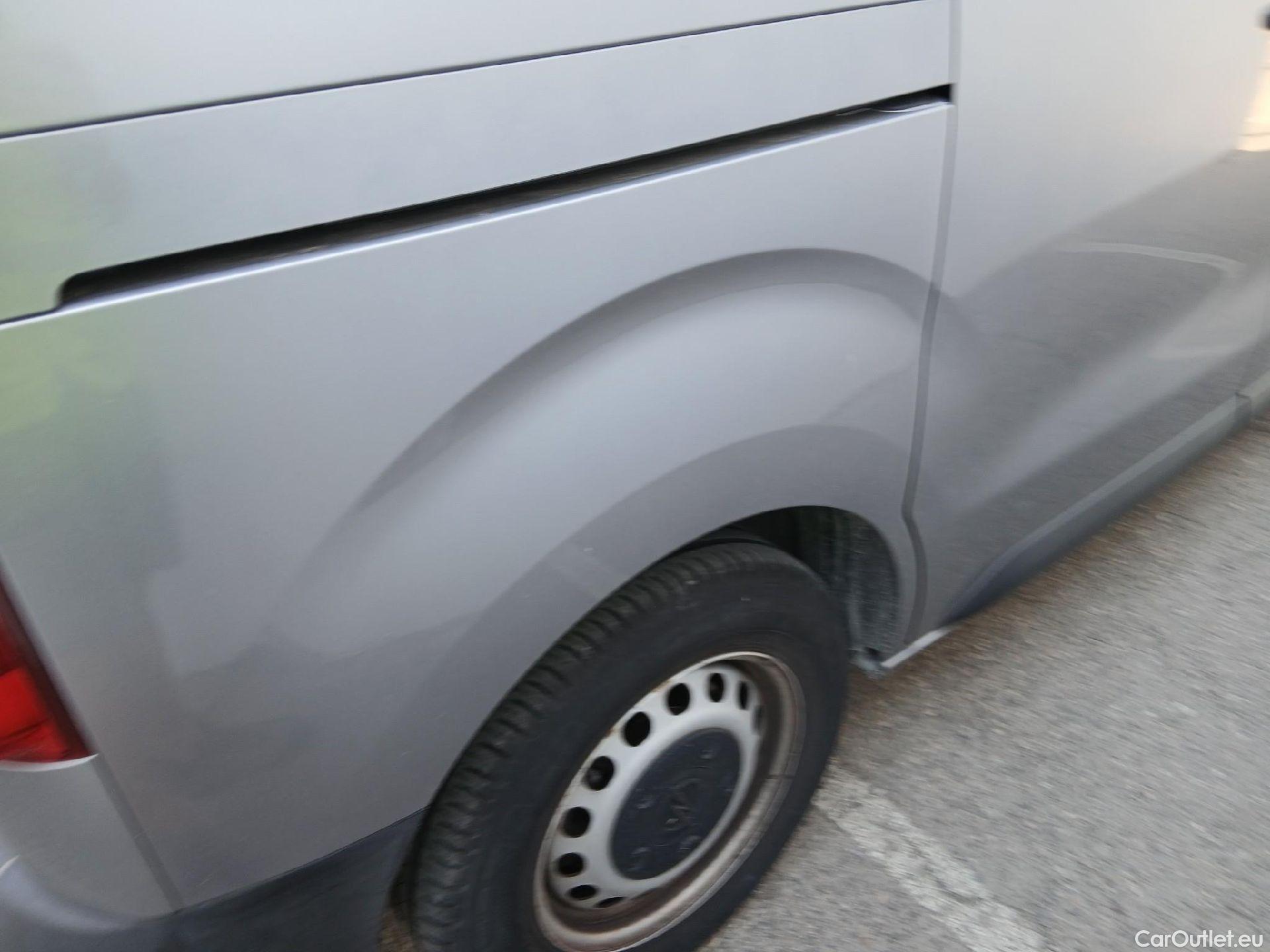  Opel  Vivaro OPEL  / 2019 / 4P / combi 1.5 Diésel 88kW (120CV) S Std Express #27