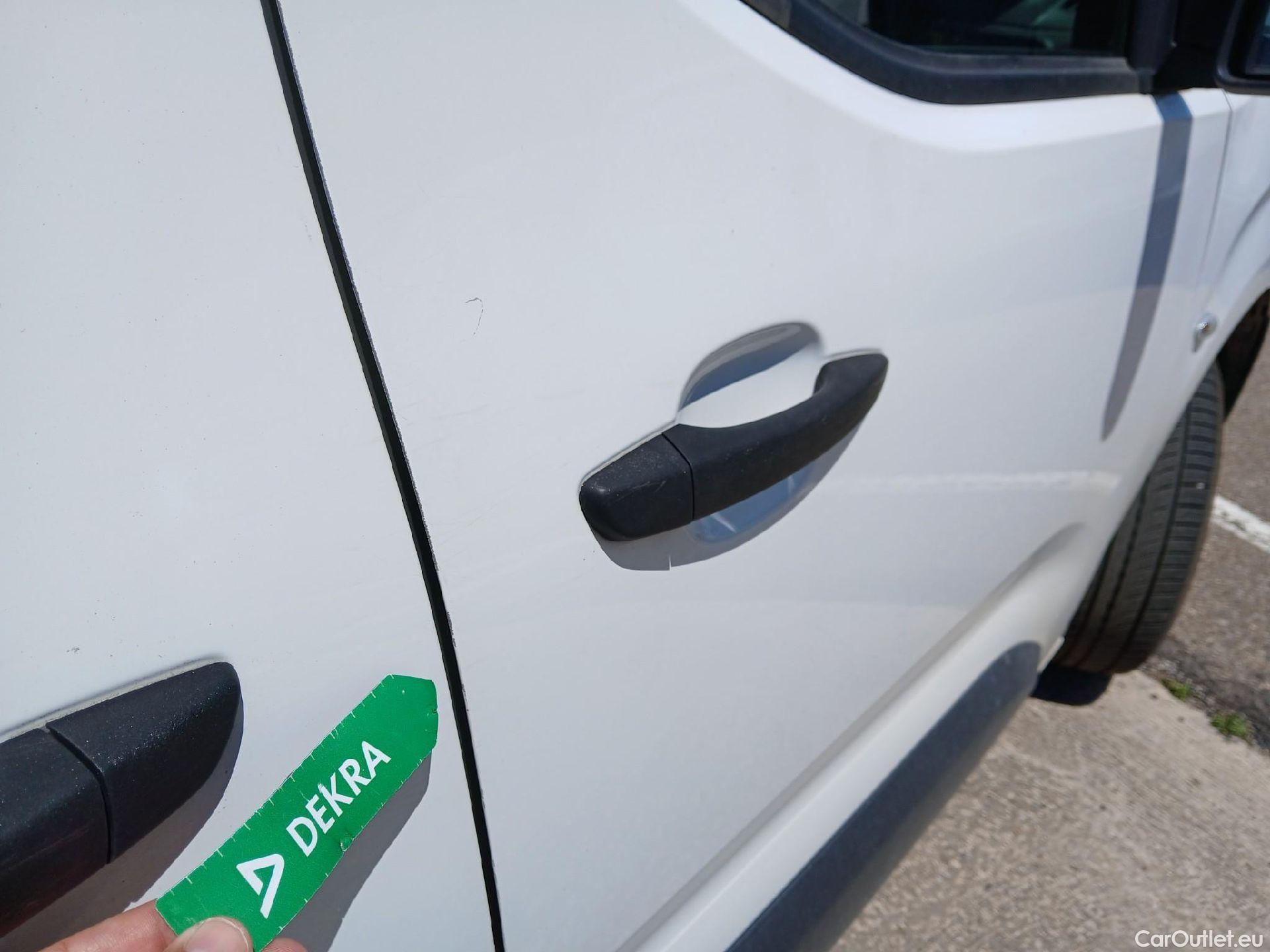  Citroen  Berlingo CITROEN  / 2018 / 4P / furgón derivado de turismo Talla M BlueHDi 100 CLUB #24