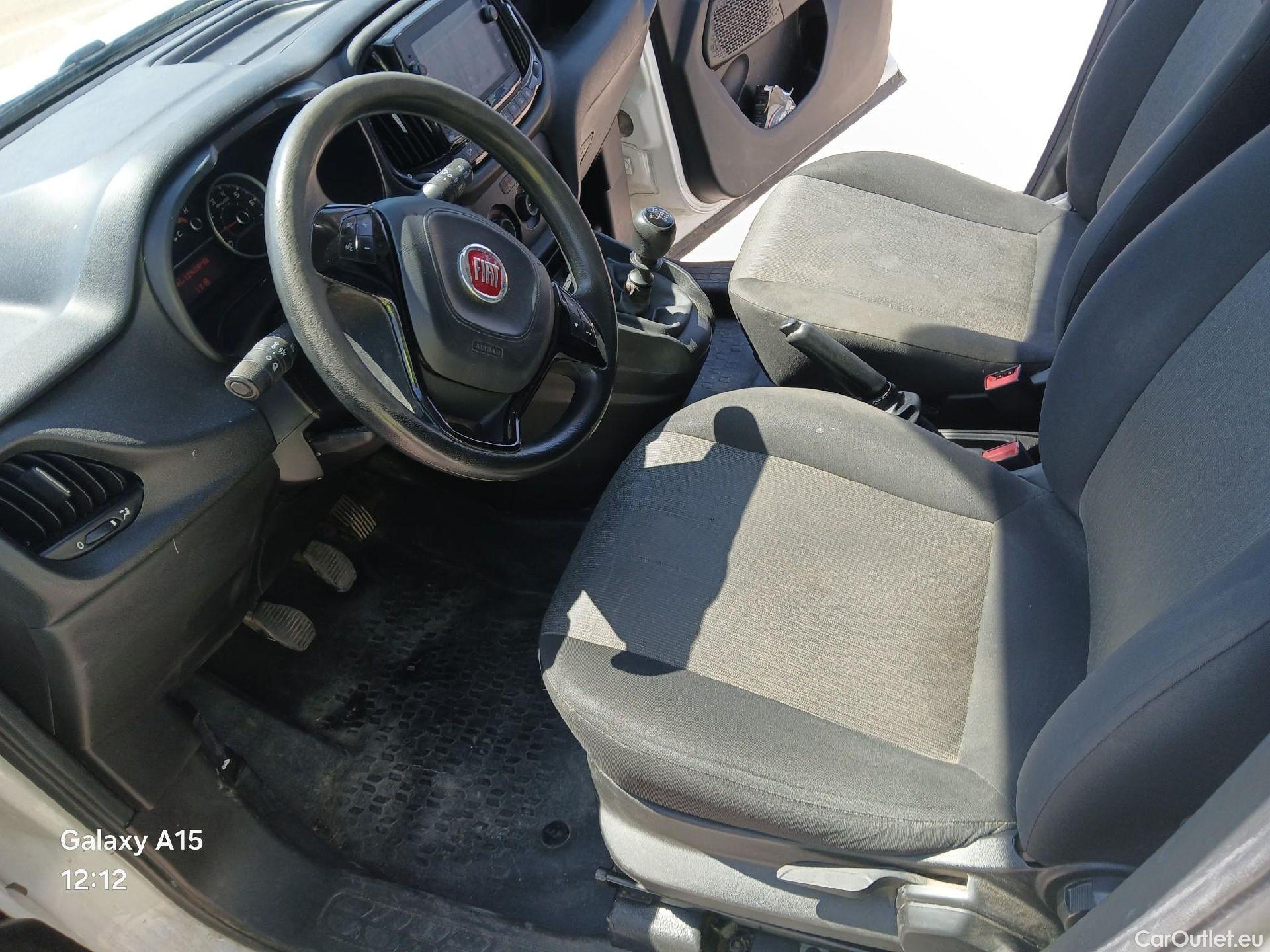  Fiat  Doblo FIAT Doblò Cargo/2015/4P/furgón derivado de turismo Cargo SX 1.6 Mjet 66kW (90CV) (AC) #7