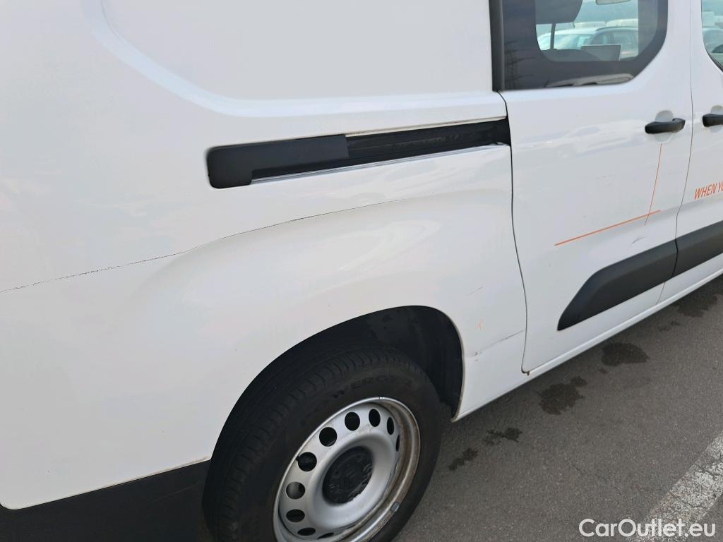  Citroen  Berlingo CITROEN  / 2018 / 5P / furgón derivado de turismo Doble Cab. Talla XL BlueHDi 100 CONTROL #9