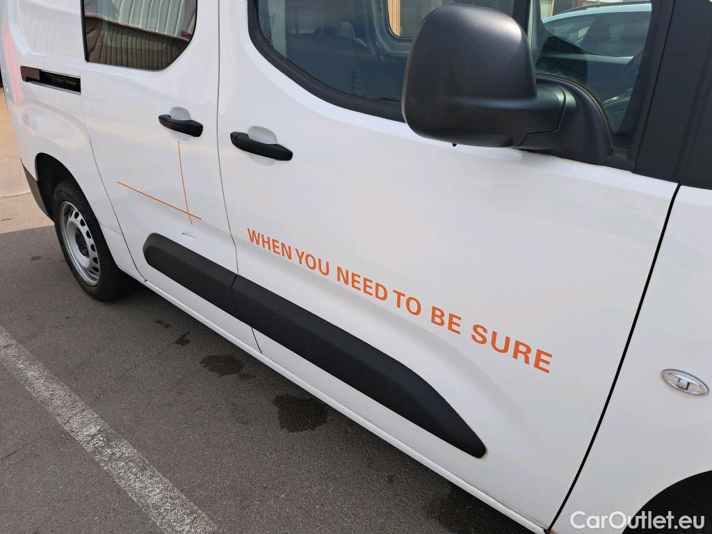  Citroen  Berlingo CITROEN  / 2018 / 5P / furgón derivado de turismo Doble Cab. Talla XL BlueHDi 100 CONTROL #22