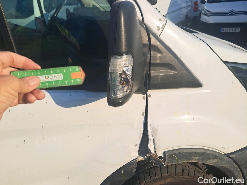  Ford  Transit FORD  / 2013 / 4P / furgón 350 96kW L3H2 Van DC Trend FWD #64