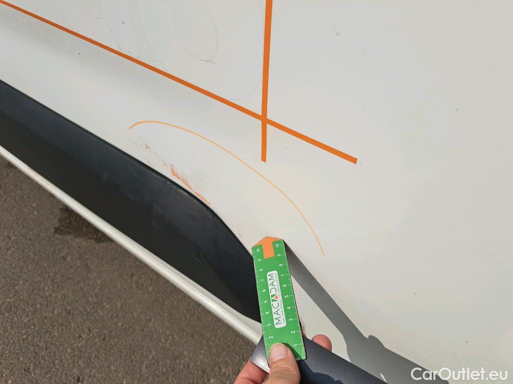  Citroen  Berlingo CITROEN  / 2018 / 5P / furgón derivado de turismo Doble Cab. Talla XL BlueHDi 100 CONTROL #17