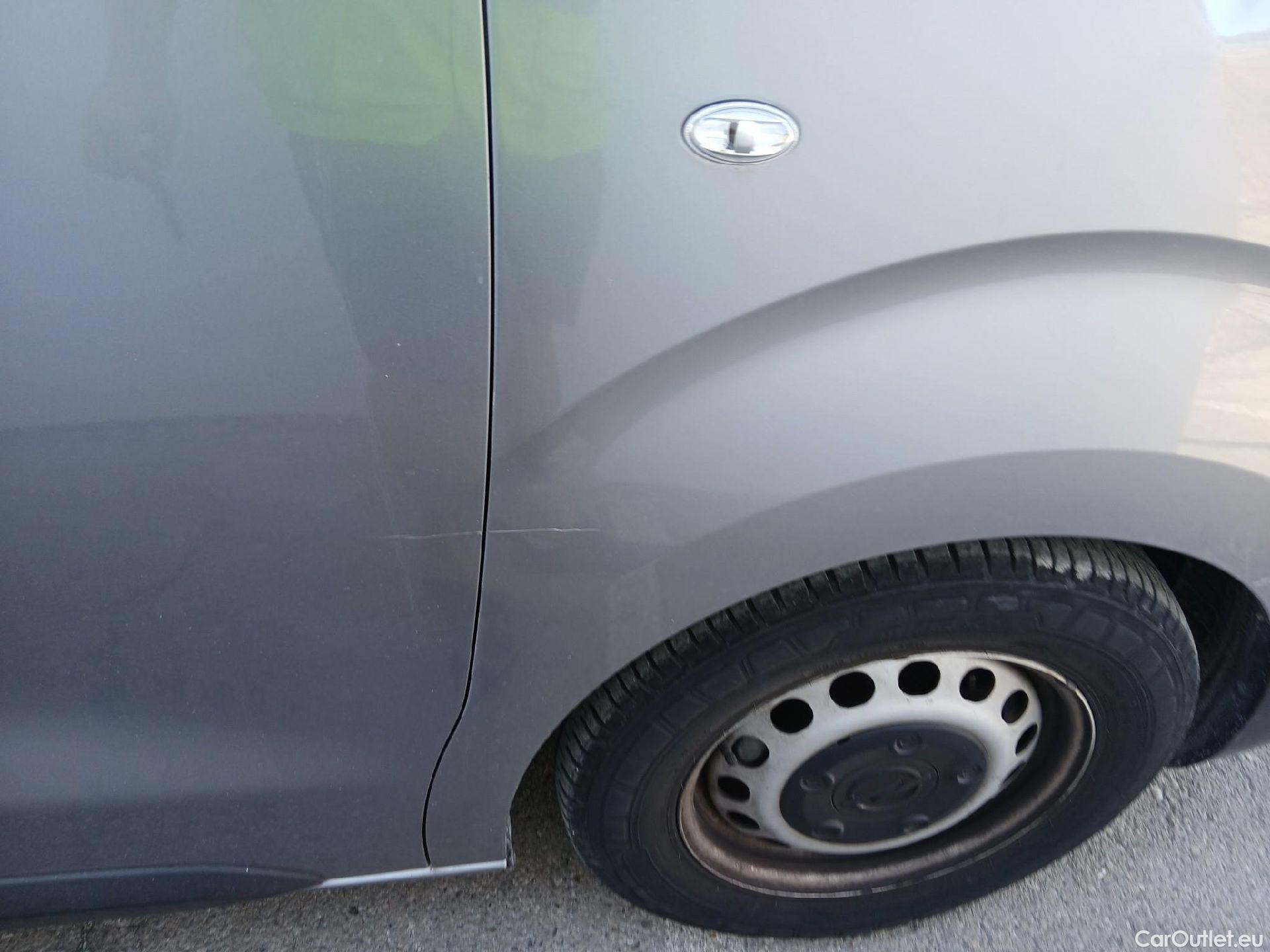  Opel  Vivaro OPEL  / 2019 / 4P / combi 1.5 Diésel 88kW (120CV) S Std Express #34