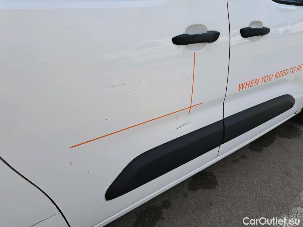  Citroen  Berlingo CITROEN  / 2018 / 5P / furgón derivado de turismo Doble Cab. Talla XL BlueHDi 100 CONTROL #11