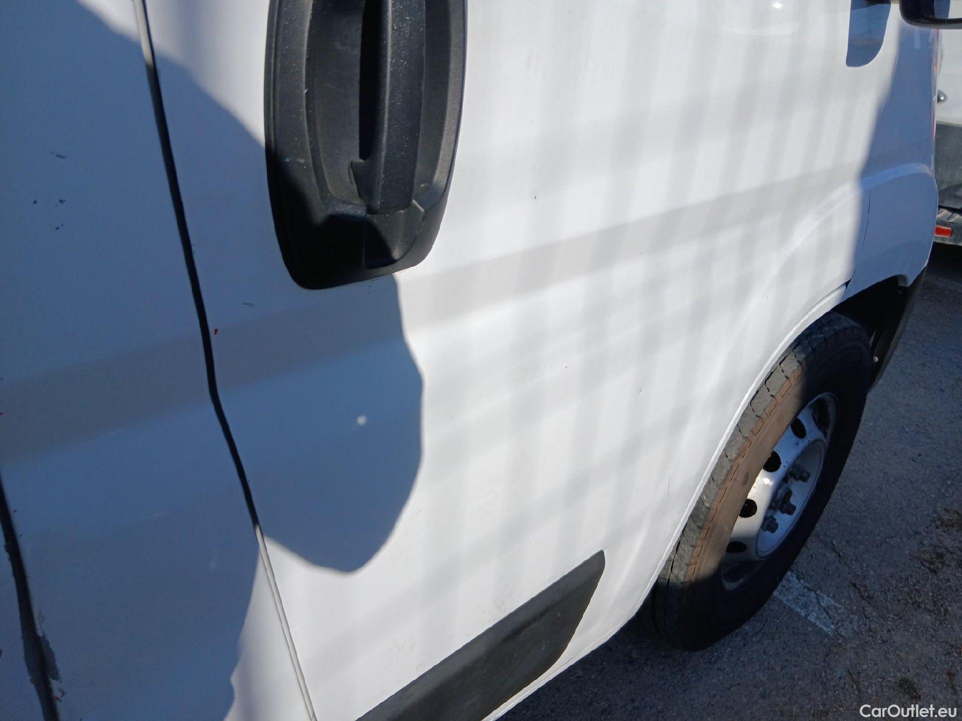  Peugeot  Boxer PEUGEOT  / 2014 / 4P / furgón 435 L3 H3 BHDI 103kW (140CV) S&S 6 V. M #28